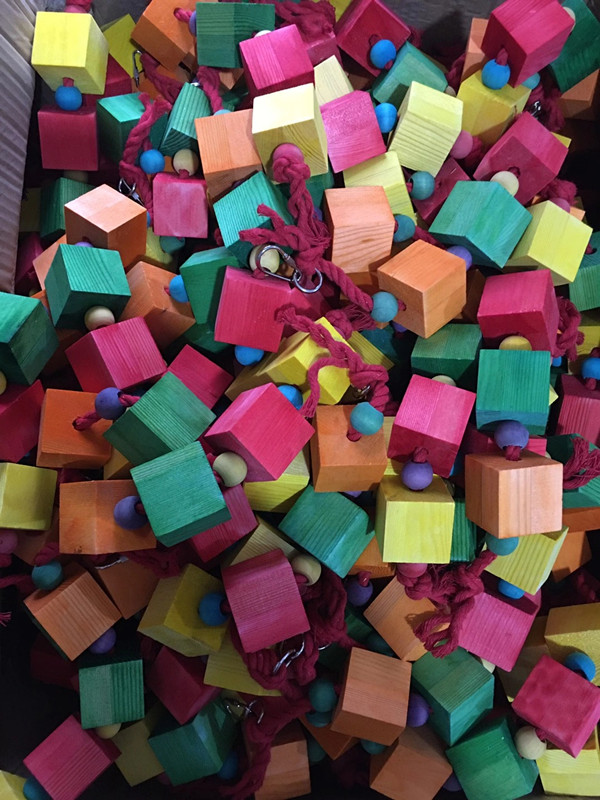 Four Tips for B2B Pet Supplies Importers for First-time Imports