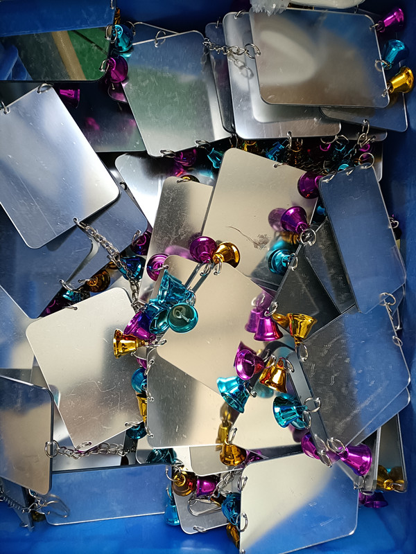 Bird Acrylic Mirror with Bell for Greys Parakeet Cockatoo Cockatiel Conure Lovebirds Canaries Little Macaw Bird Acrylic Mirror with Bell for Greys Parakeet Cockatoo Cockatiel Conure Lovebirds Canaries Little Macaw